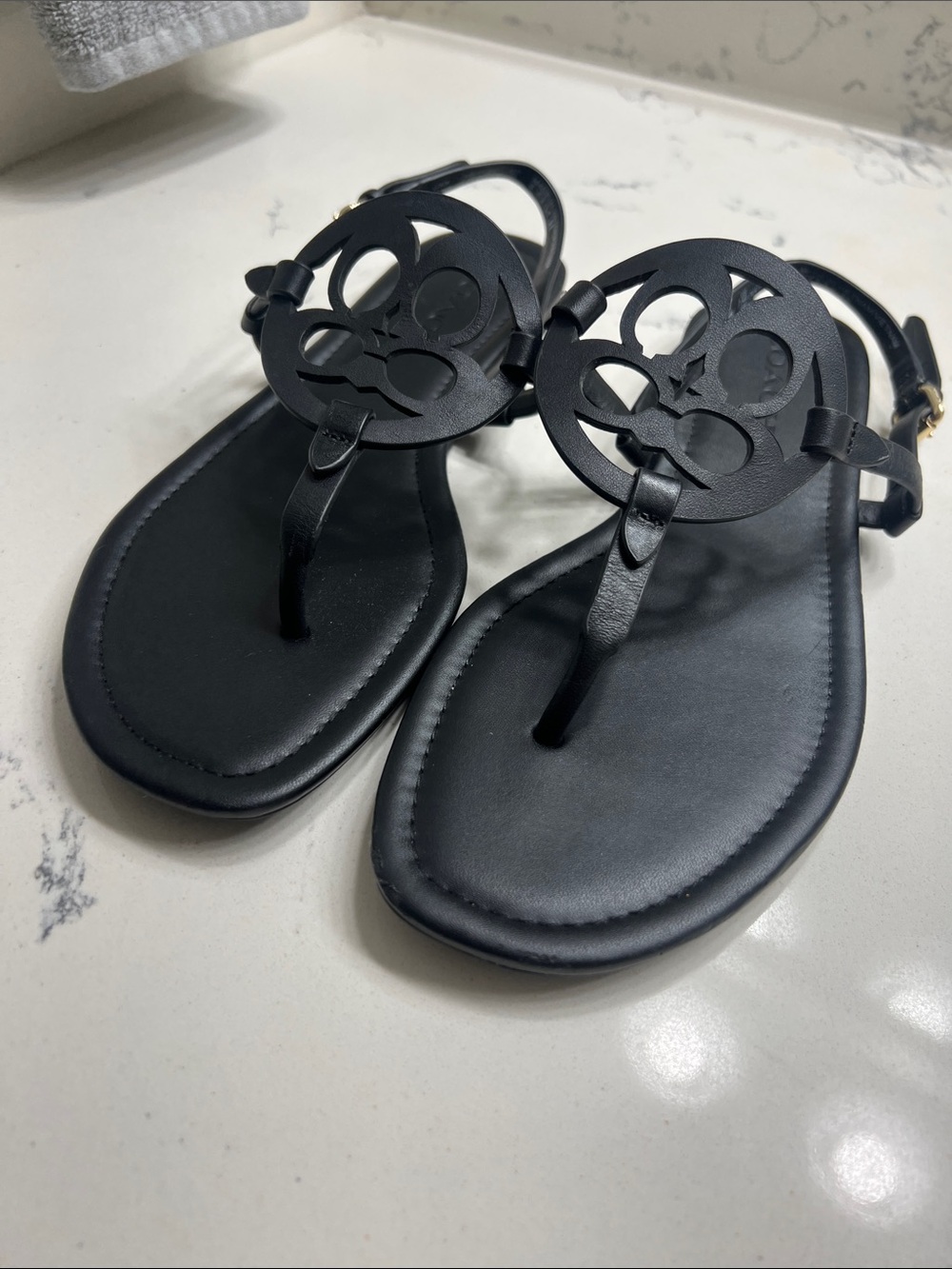 Coach Black Signature Circle Thong Sandals - Picture 9 of 10
